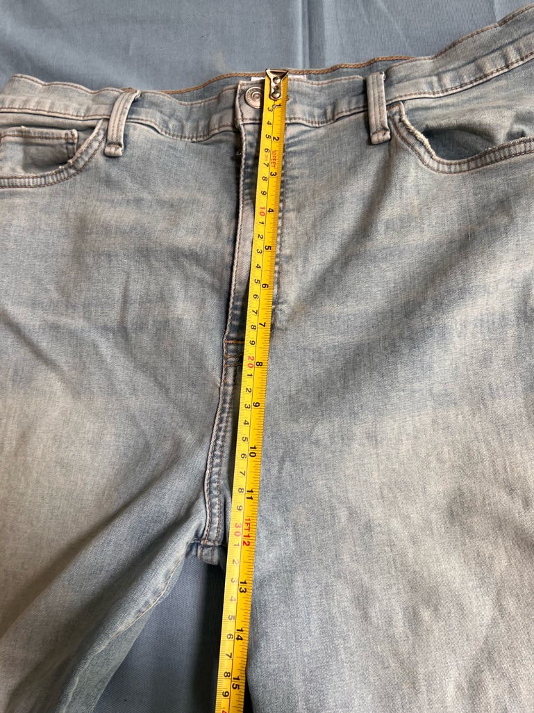 Hudson Jeans Noa Rachel High Rise Straight Ankle Jean Size 32 Stretch Light — image 5 of 8